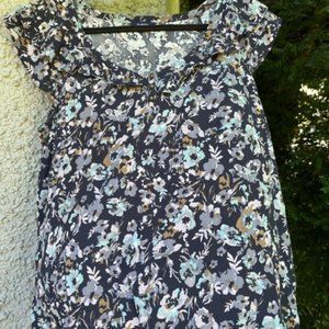 Beautiful XL floral sleeveless top